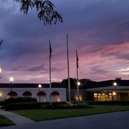 Surestay Plus Hotel By Best Western Lehigh Valley Bethlehem Exterior photo